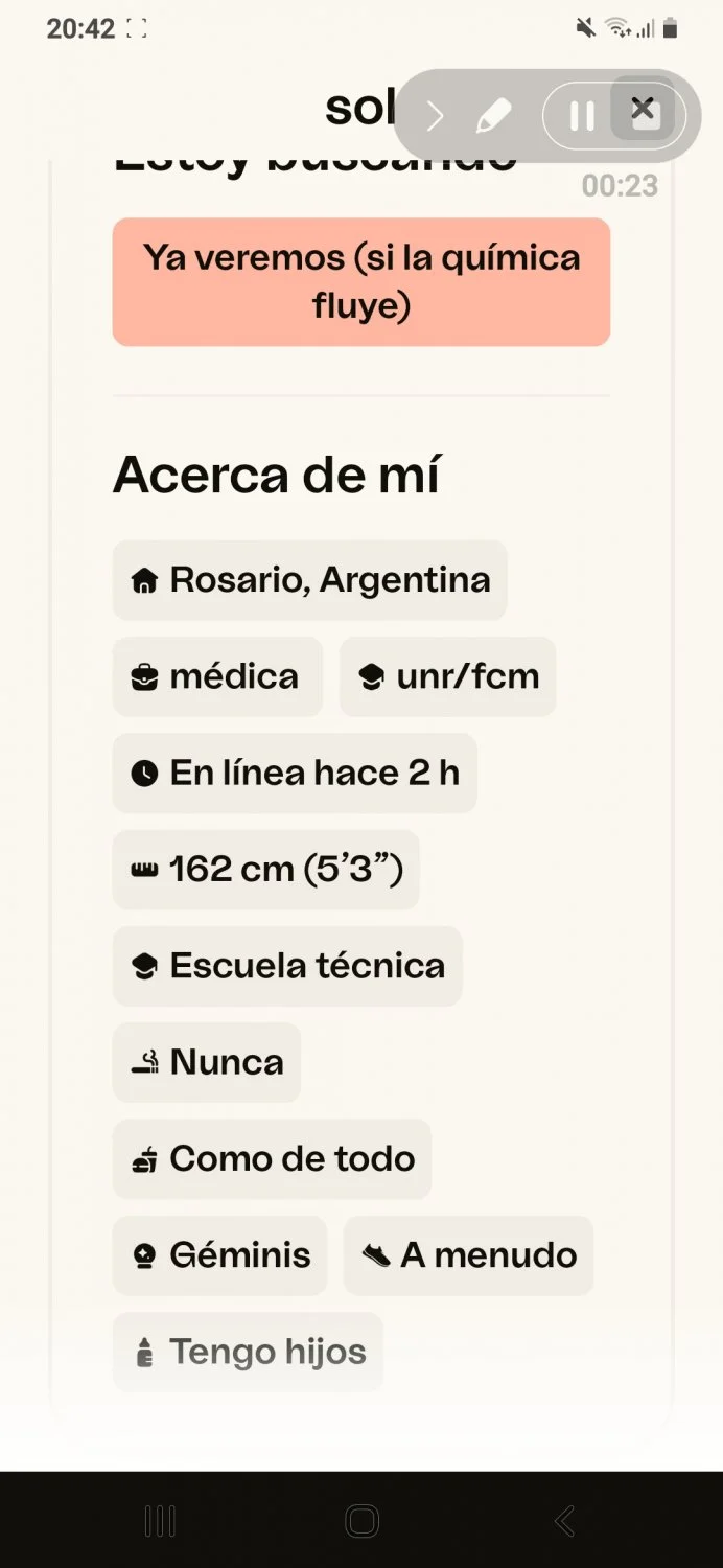Se cambió el nombre despues regalarse a un desconocido la doctora petera rosarina jajajjaja image 8