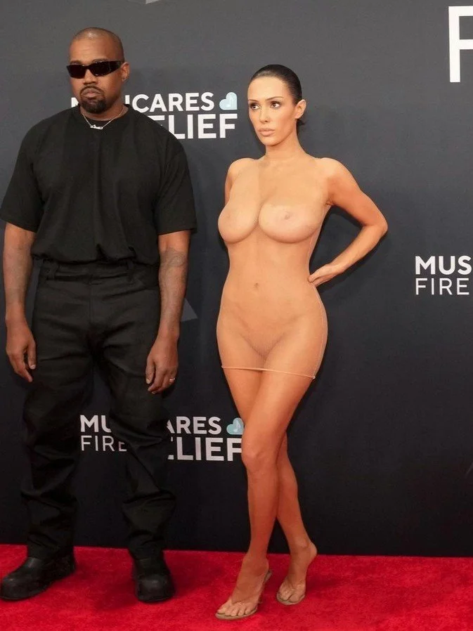 Kanye West Wife Naked See-Through (Bianca Censori) image 47