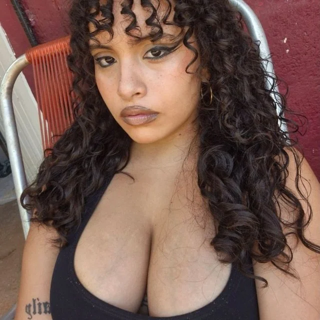 Sele Rica Cubana Culona image 3