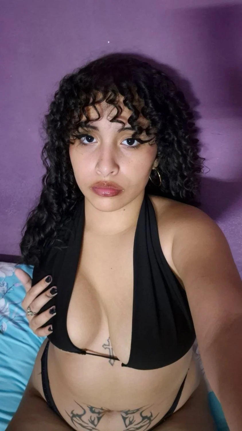 Sele Rica Cubana Culona image 9