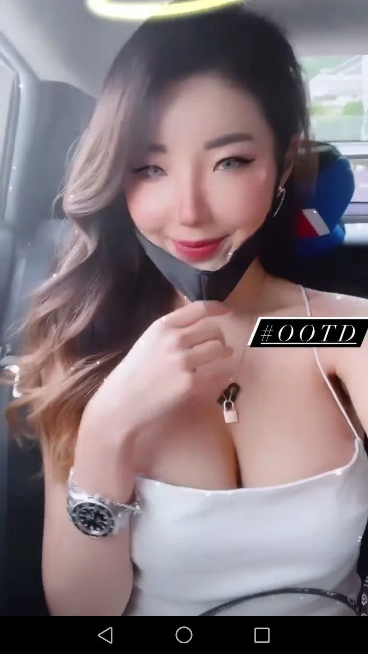 Asian Chinese Model image 35