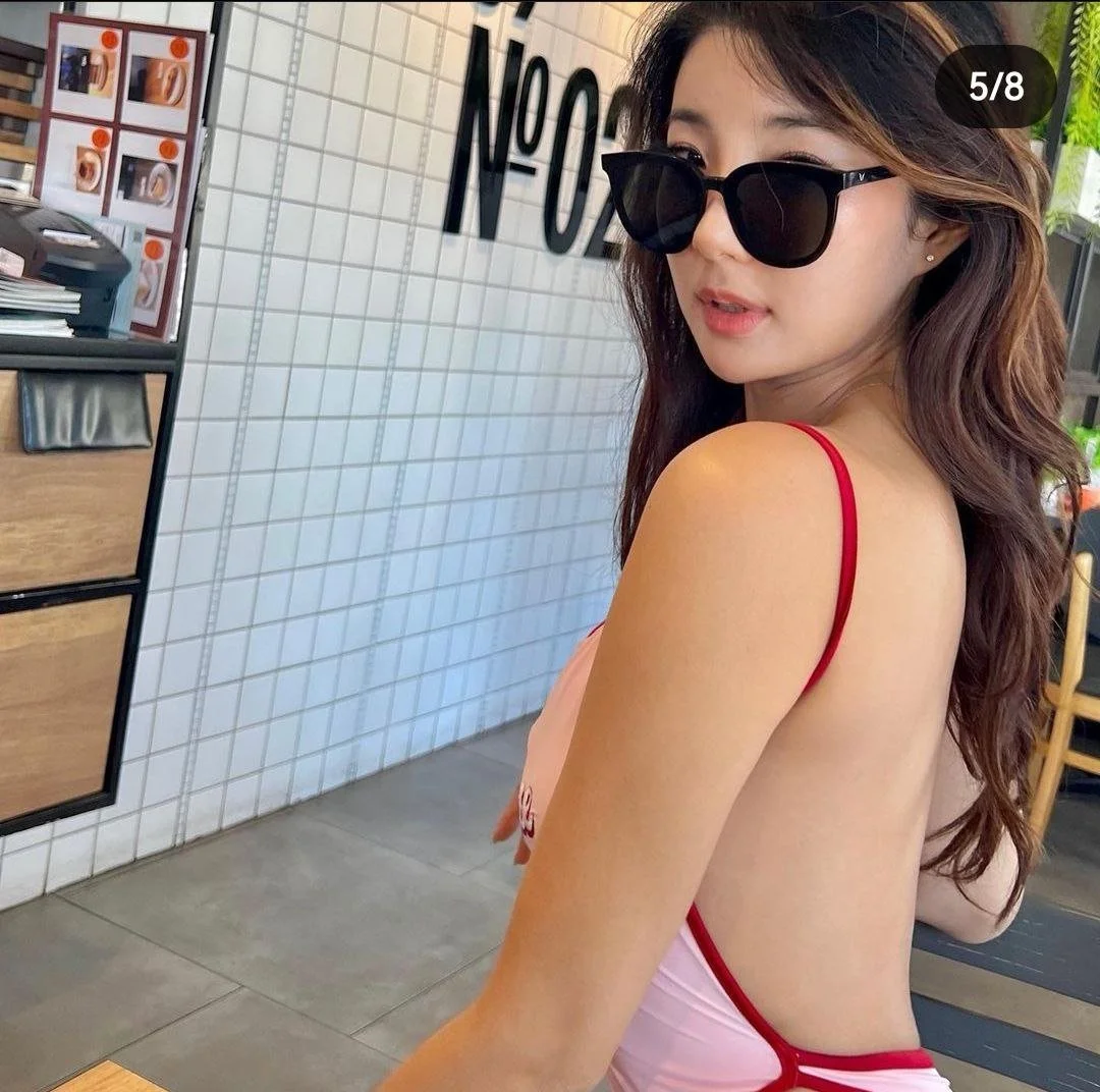 Asian Chinese Model image 37