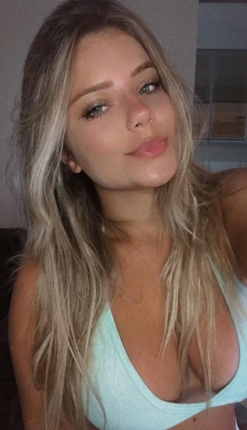 Giovana loirinha delicia demais image 2