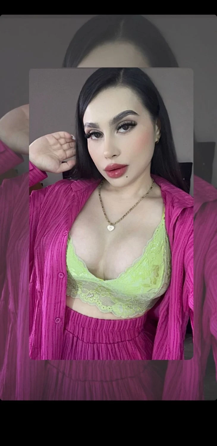 Chica buchona hermosa y de muy buen cuerpo image 17