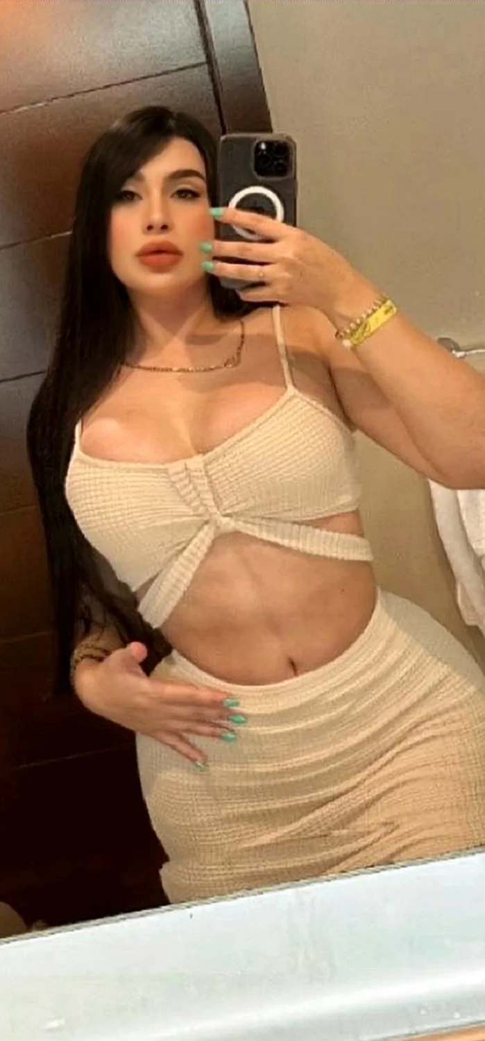 Chica buchona hermosa y de muy buen cuerpo image 26