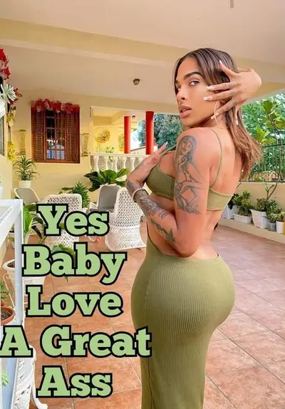 QUEEN 🇩🇴 BIG ASS TGIRL 🍑🍒🍆🌈💭 cover image