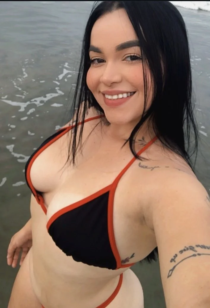 Rabuda gostosa Thalita Cardoso. main image