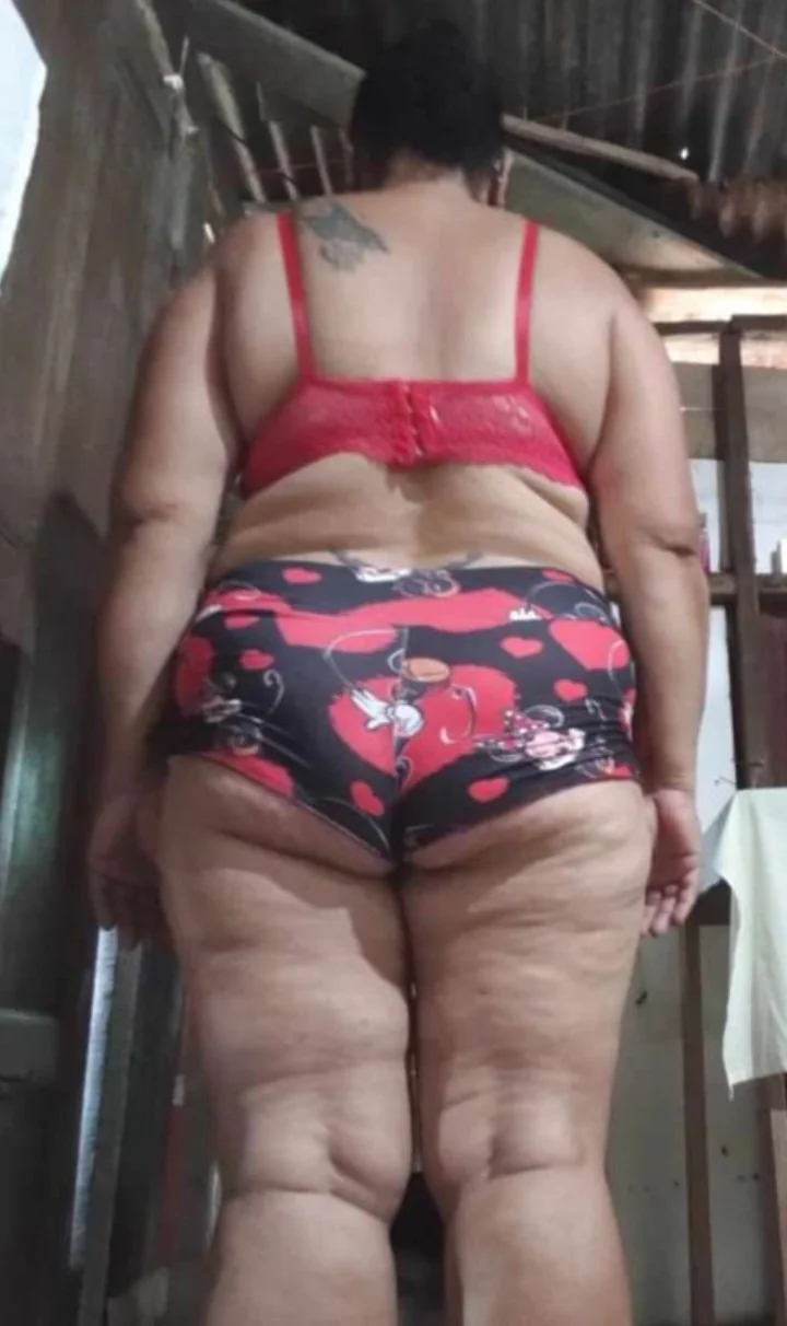 Tia Carmen. main image