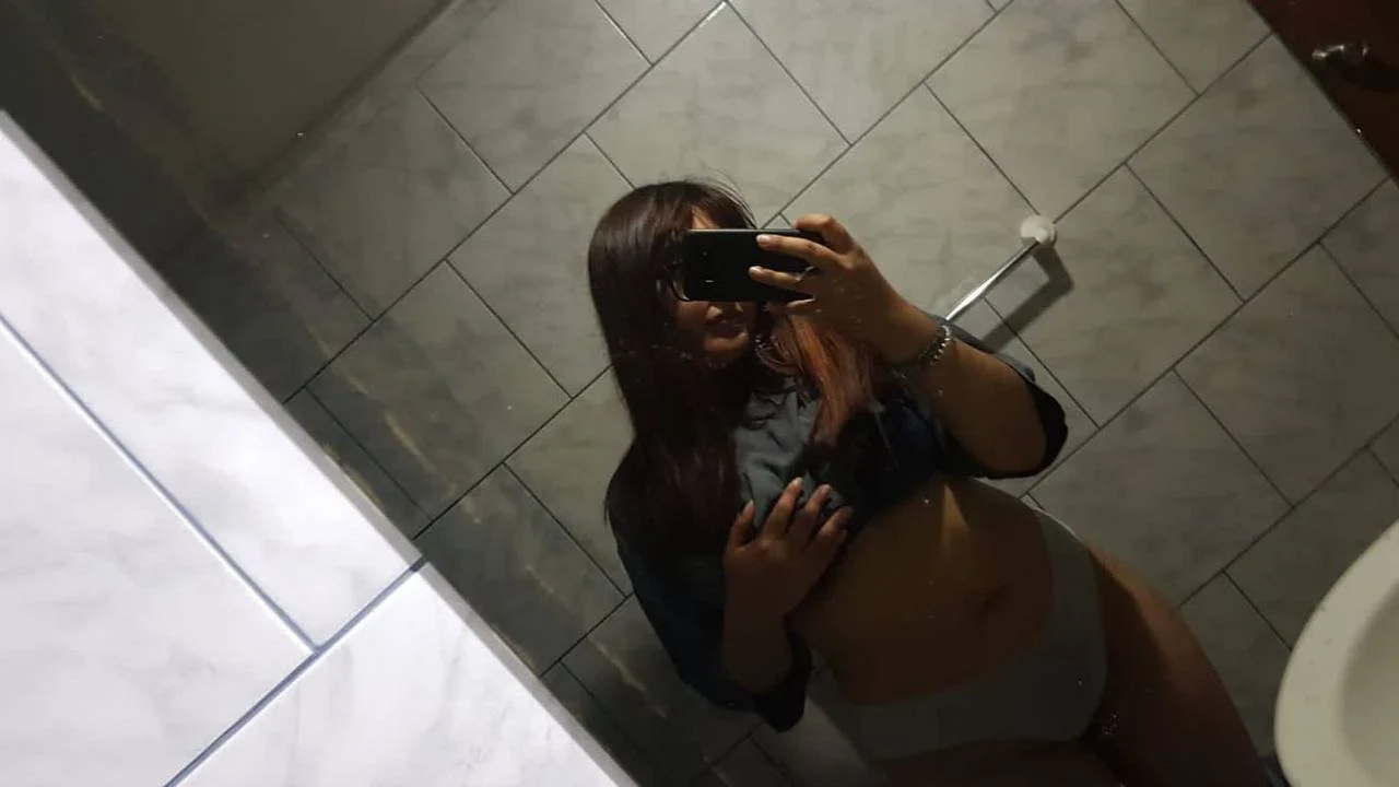 Almendra latina slut image 6