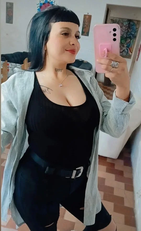 Turrita Hermosa TETAS GIGANTES image 11