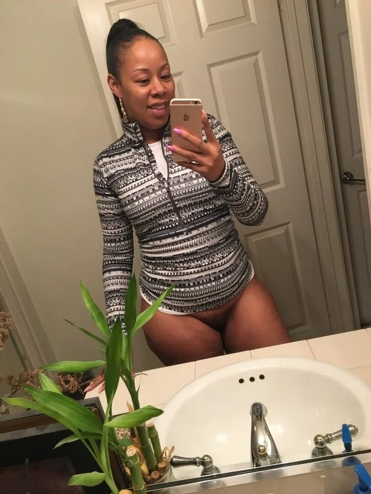 Blasian Milf image 7