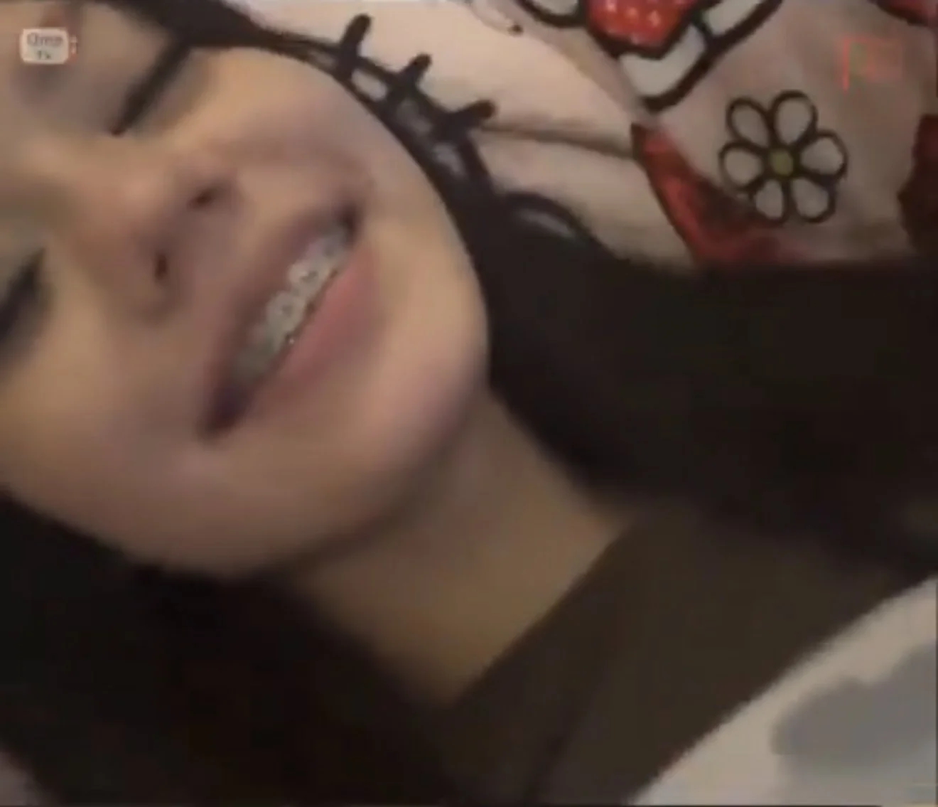 hor girl with braces, shows her pussy image 3