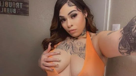 Tatted Baddie Latina stripper image 11