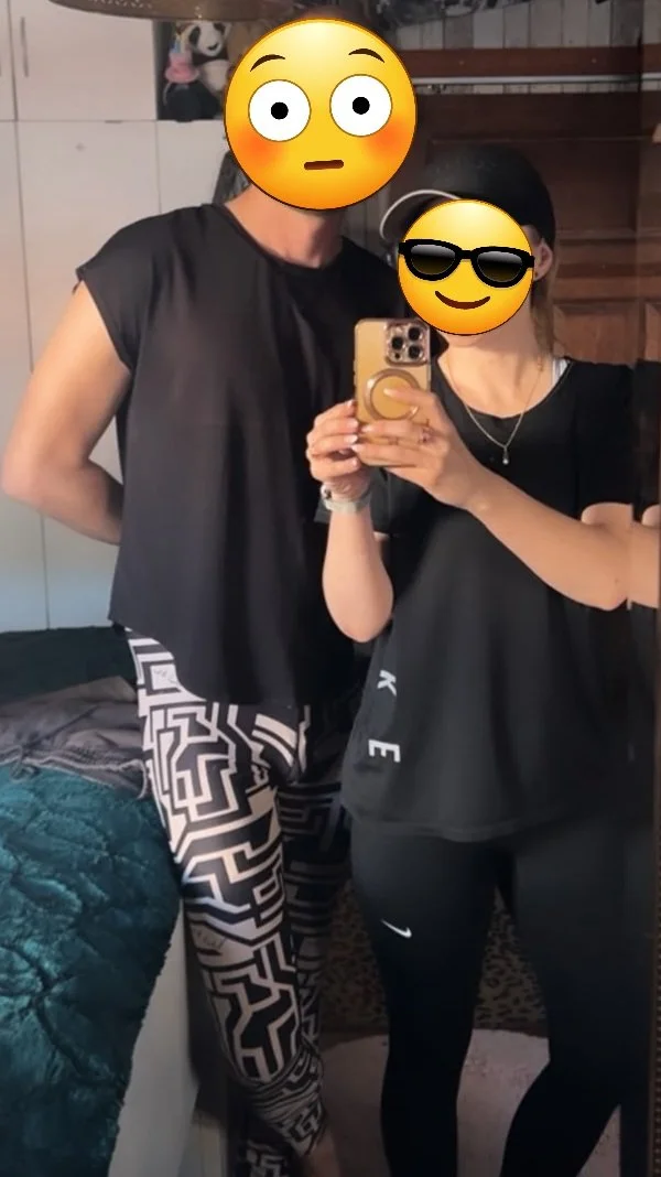Friendship goals - gettin old clothes from a girlfriend image 1