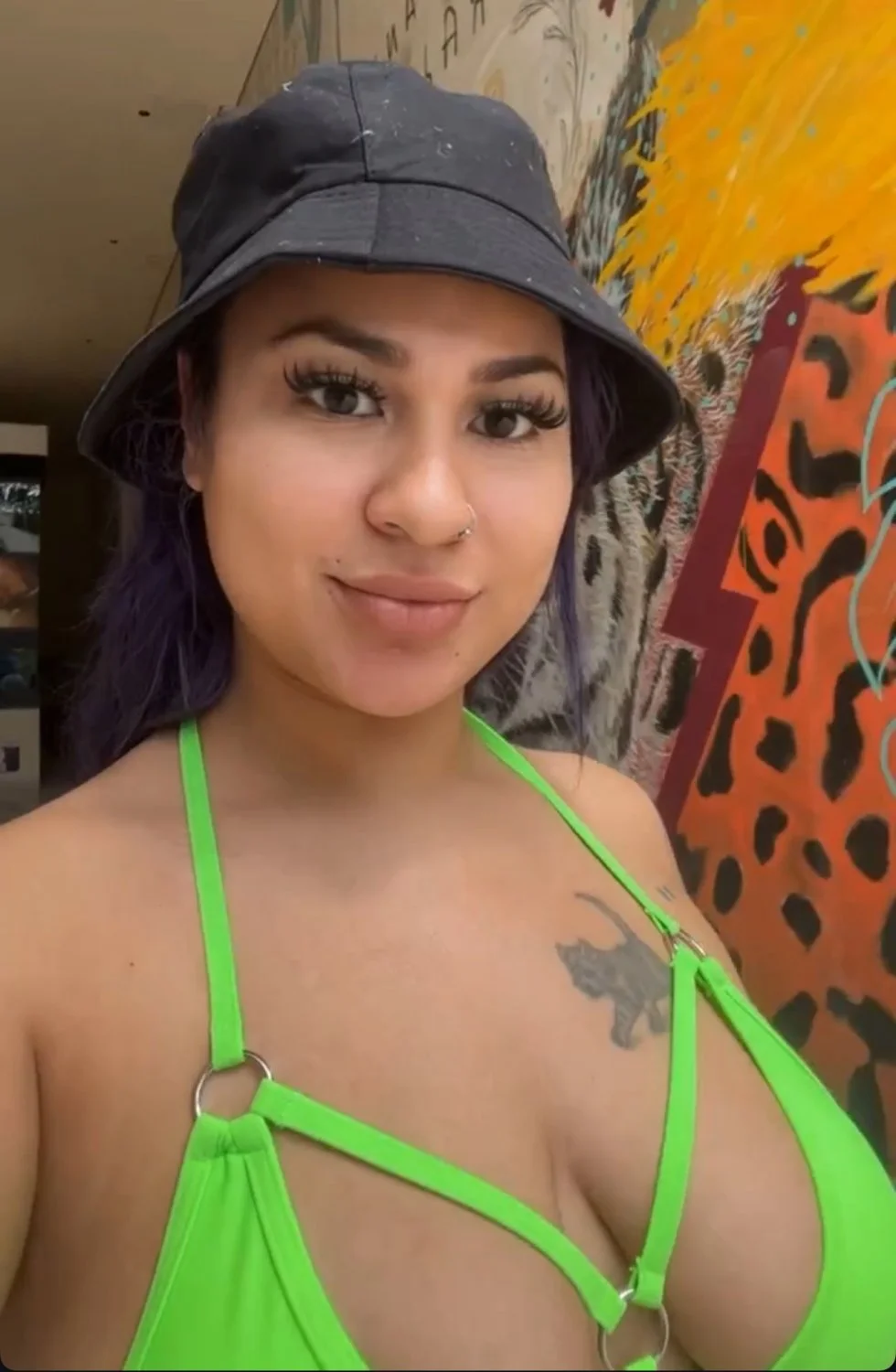 Another sexy Latina 🐅 image 12