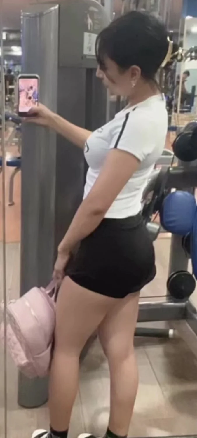 Lesbiana sexy rico culo flaquita hermosa image 31