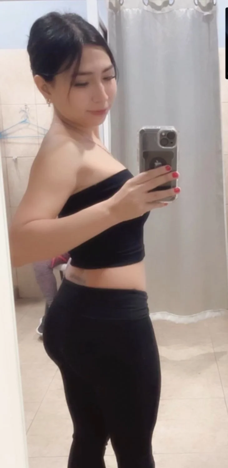 Lesbiana sexy rico culo flaquita hermosa image 5