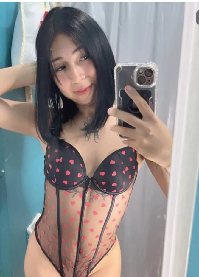 Lesbiana sexy rico culo flaquita hermosa image 7