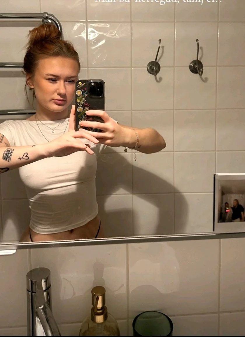 Jill 22 image 10