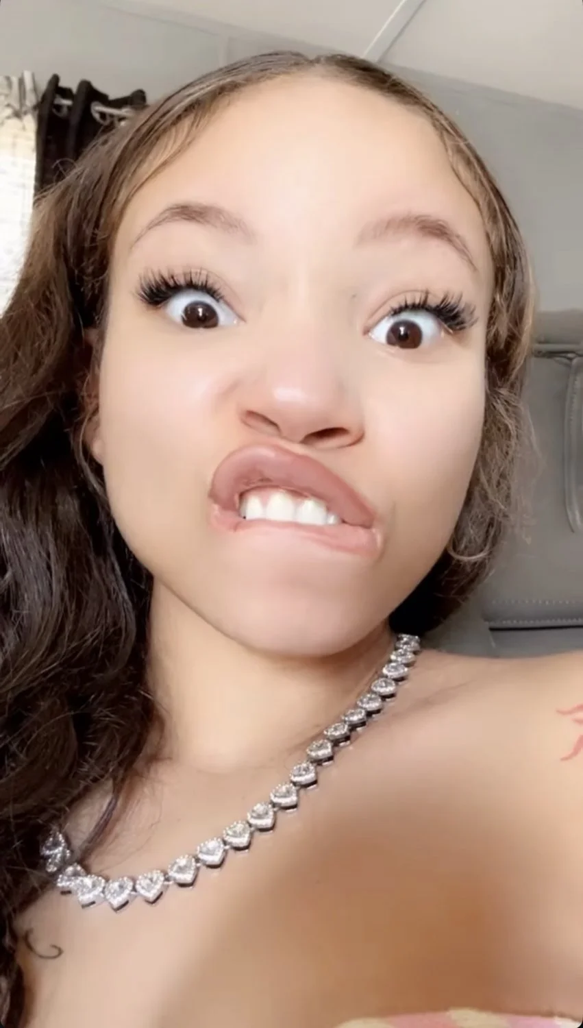 Sexy lightskin teen image 2