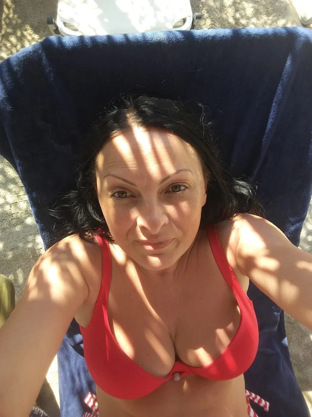 Exposing mom and cum on her bra image 12