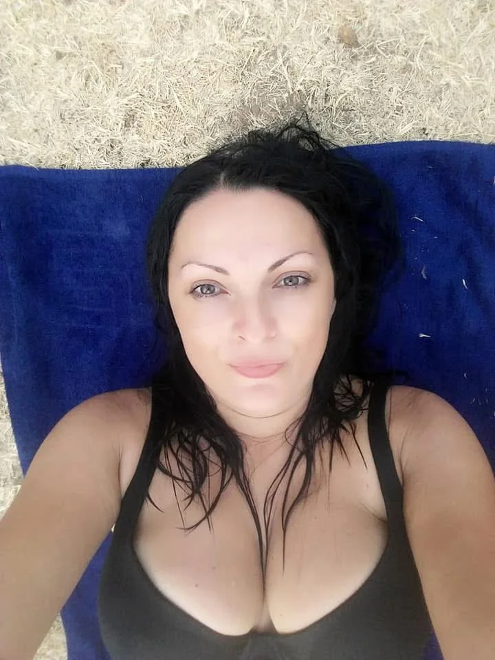 Exposing mom and cum on her bra image 33