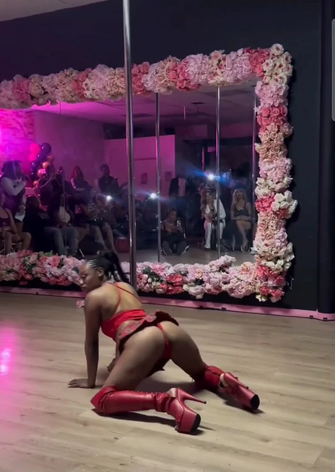Thots Pole dancing class shakin ASS main image