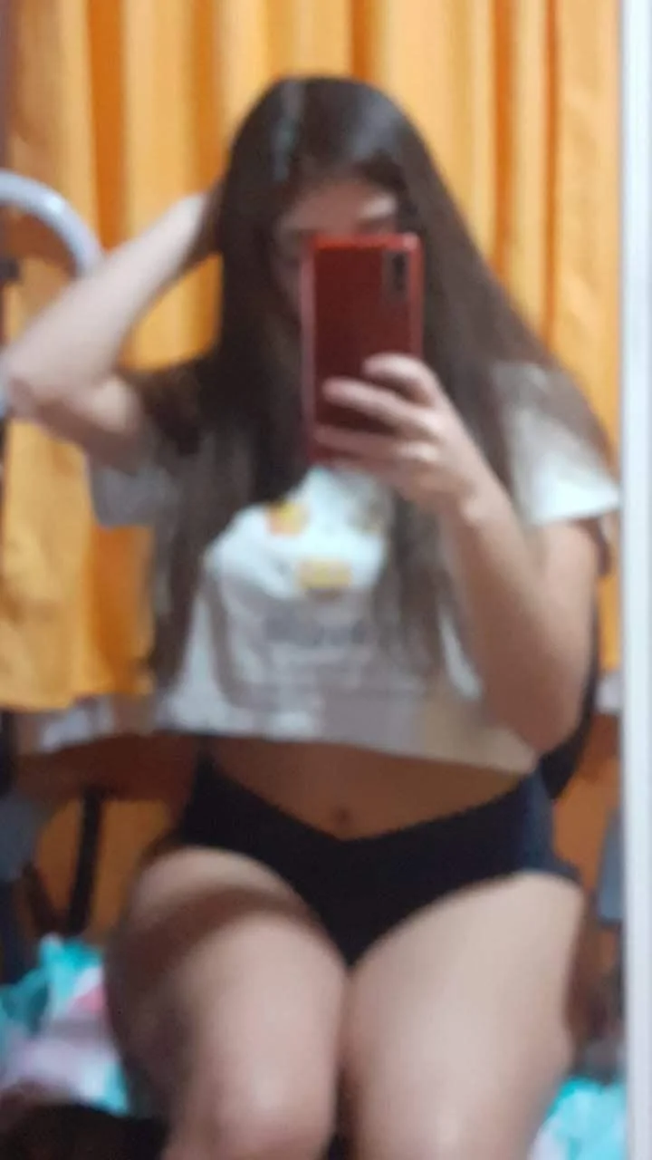 Que ricas tetas tiene la puta háganle tribut y pásenlo image 3