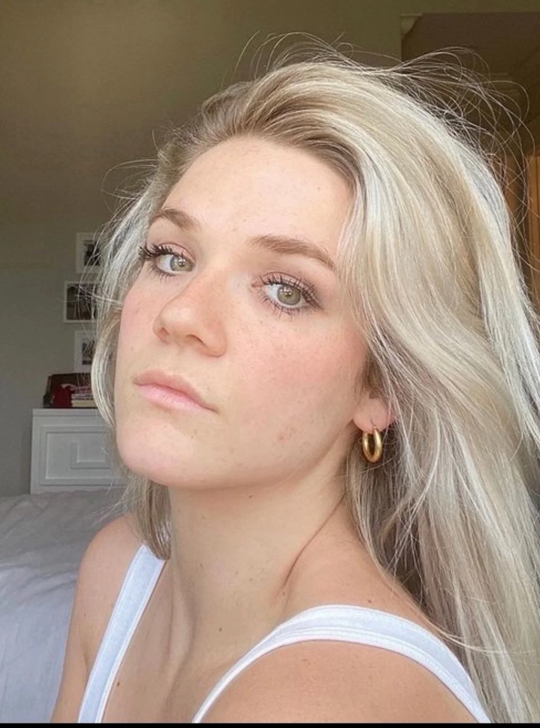 Beautiful Blonde Babe image 1