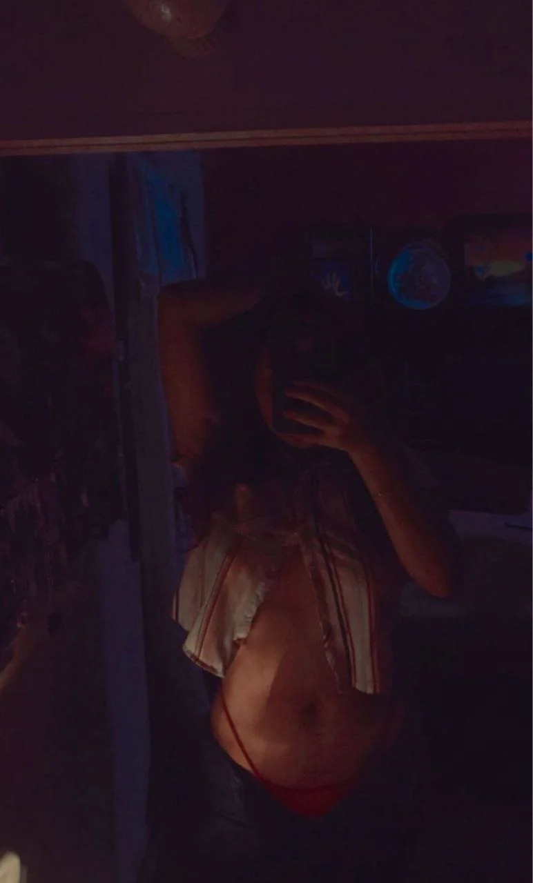Hermosa blanquita emo sexy con rico culo deliciosa image 6