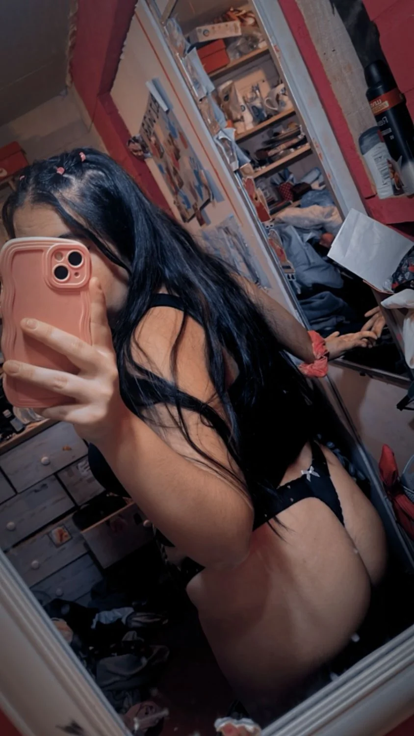 putita en calzones bragas chilena infiel rica main image