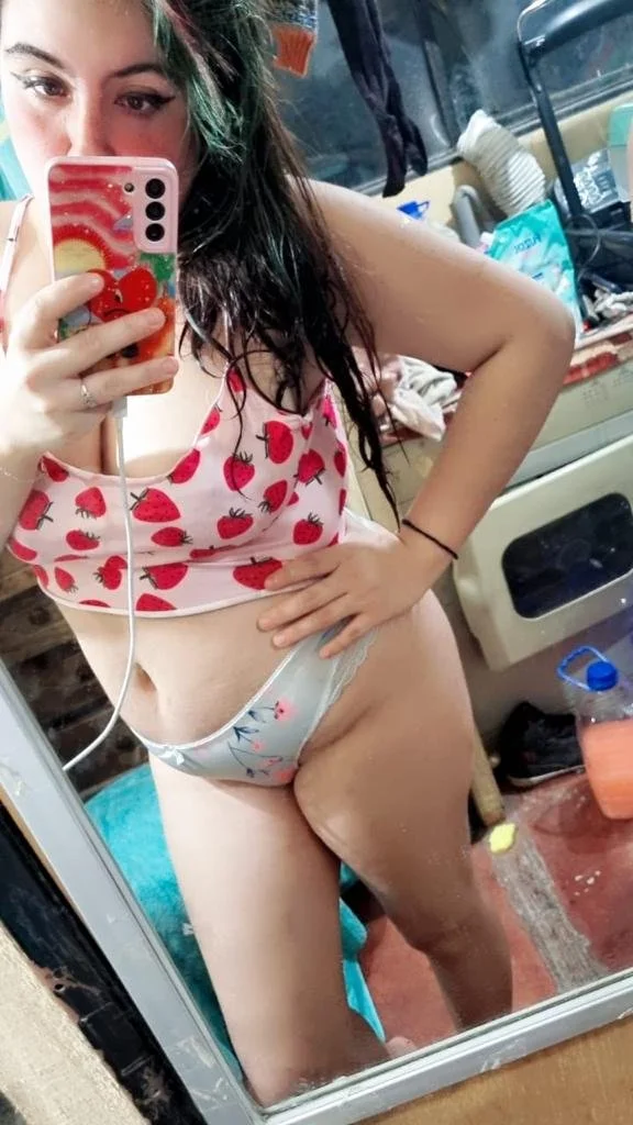 putita en calzones bragas chilena infiel rica image 12