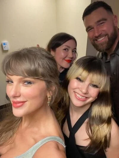 Taylor, Swift and Friends image 2
