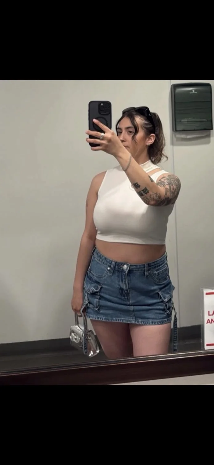 Big booty Chicago Slut Dayana image 2
