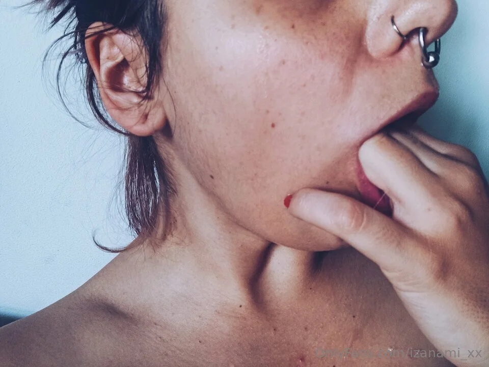 Lucía putita uruguaya fotos inéditas! Parte 2 image 17
