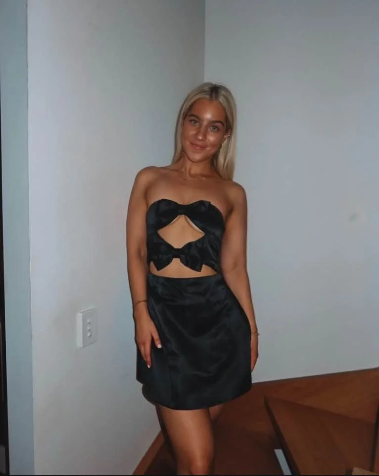 Hannah 28yo Australian beauty kik me to expose yours... Clyde.70 image 2