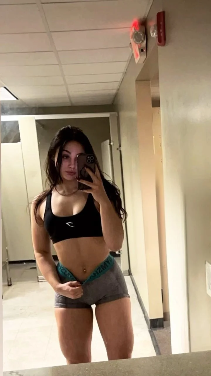 Thick college slut Bella image 14
