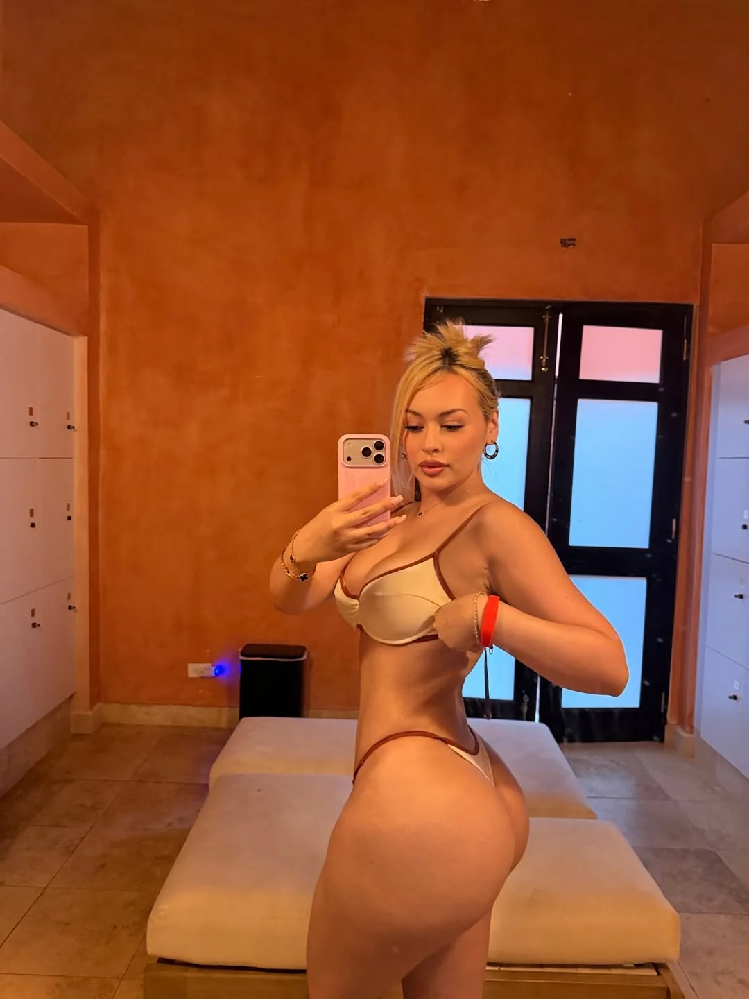 Cassie🇺🇲 image 13