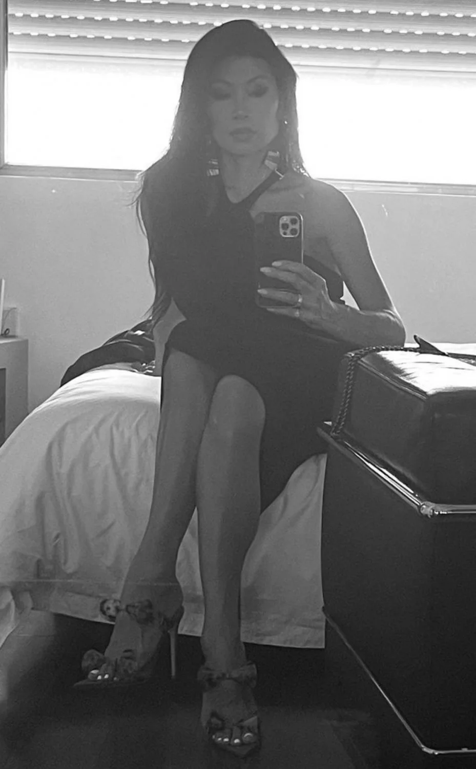 Hot models with hot feet and heels image 17