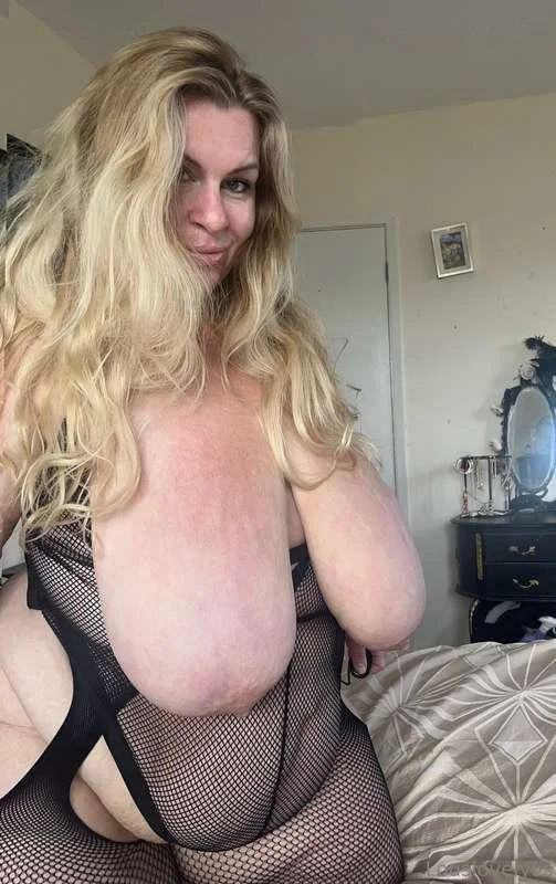 British BBW Blonde Mature 🇬🇧 image 5