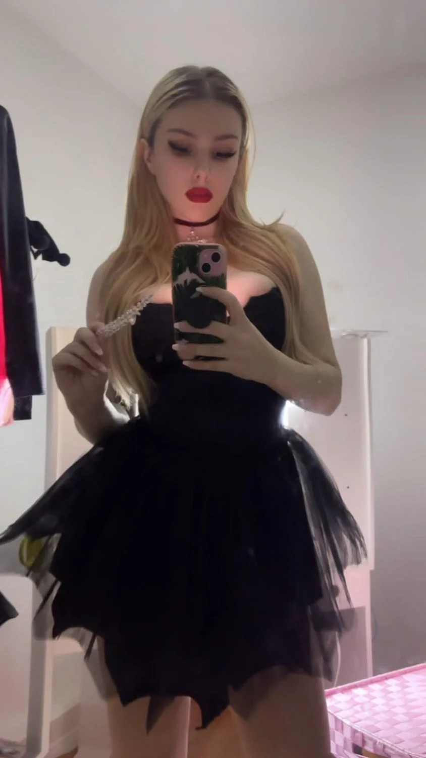 Blonde gf nudes image 14