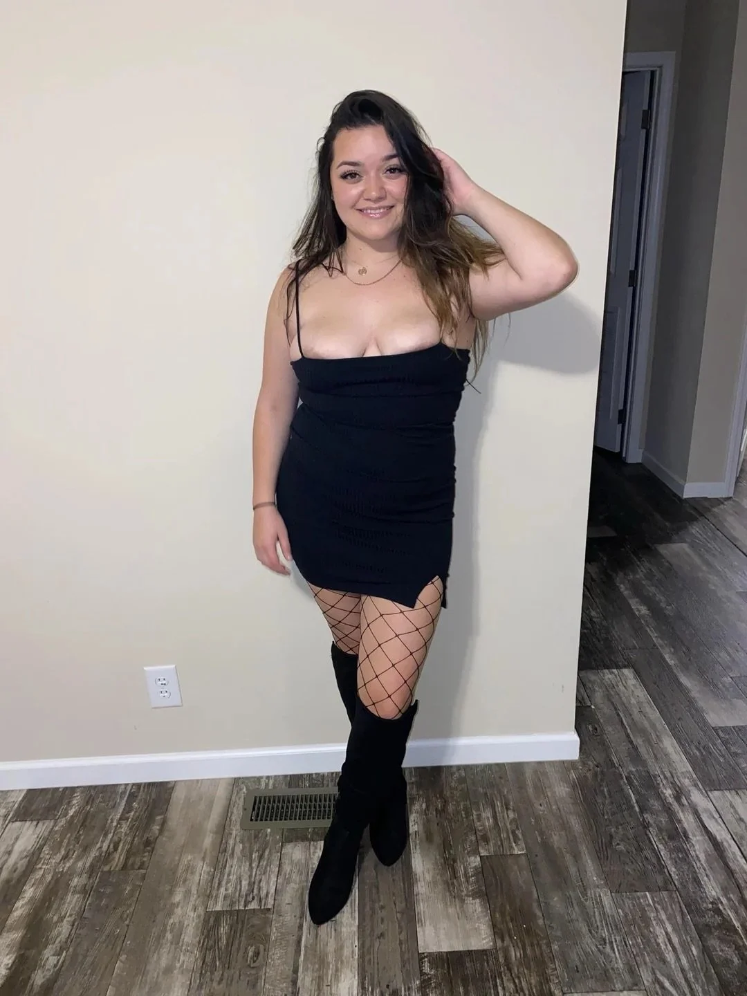 latina-hotwife-bbc-lover-v0-6j2o7qx86o6h1 image 2