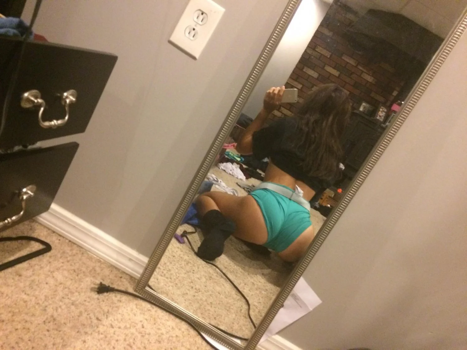 Sexy KIK slut, 20, showing her amazing body image 21