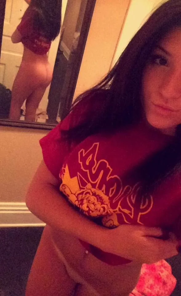 Sexy KIK slut, 20, showing her amazing body image 22