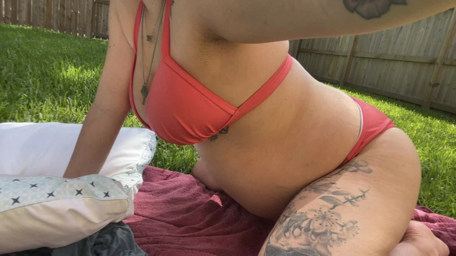 young mom preg image 19