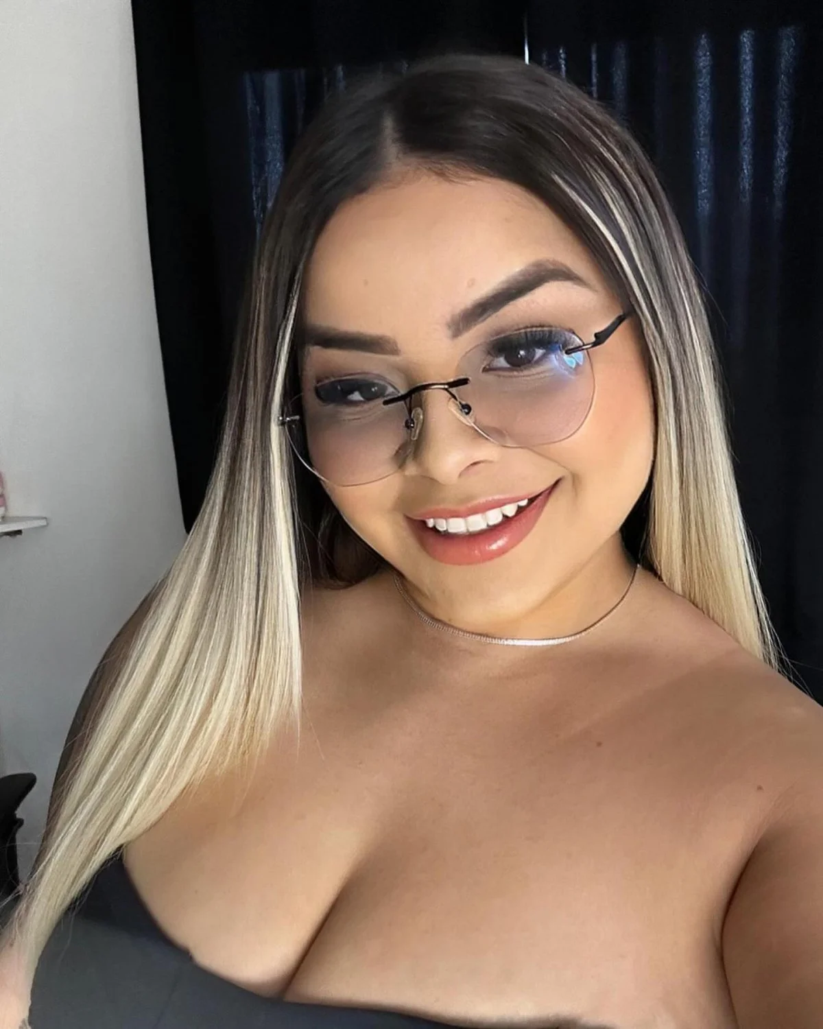 Novinha gordelicia vazou peladinha profissional do sexo!! kk novinha, vazou, vazados, amador image 3