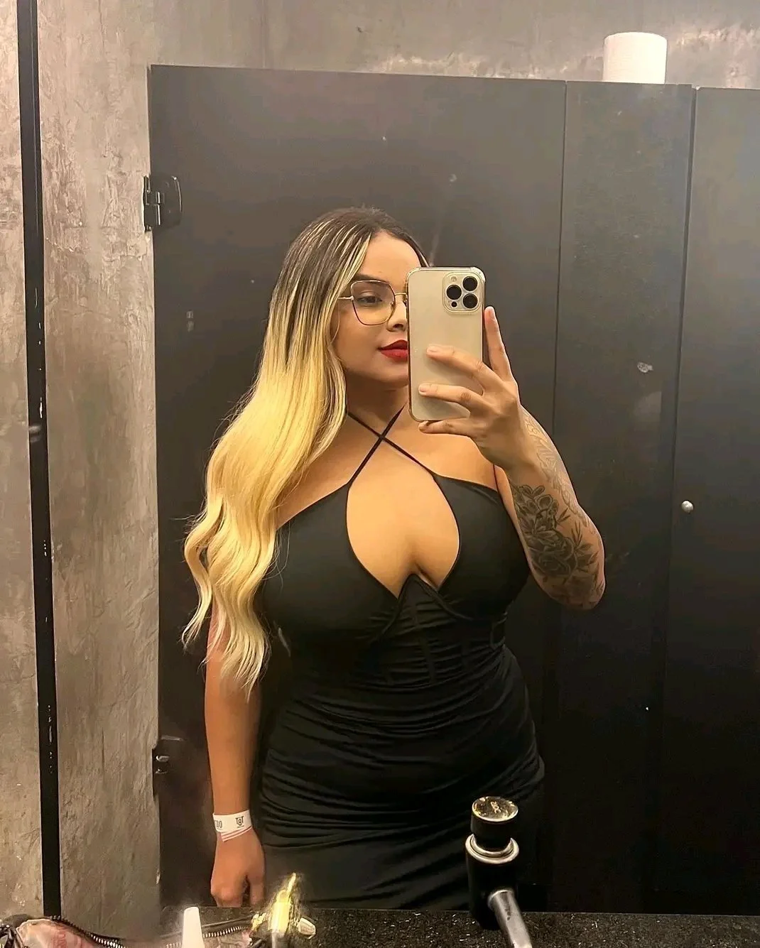 Novinha gordelicia vazou peladinha profissional do sexo!! kk novinha, vazou, vazados, amador image 5