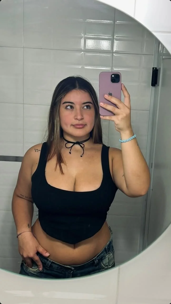 Tetas grandes filtradas instagram hermosa mujer image 4