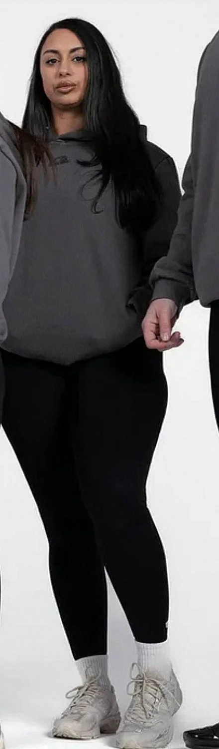 Italian thick Mom image 3