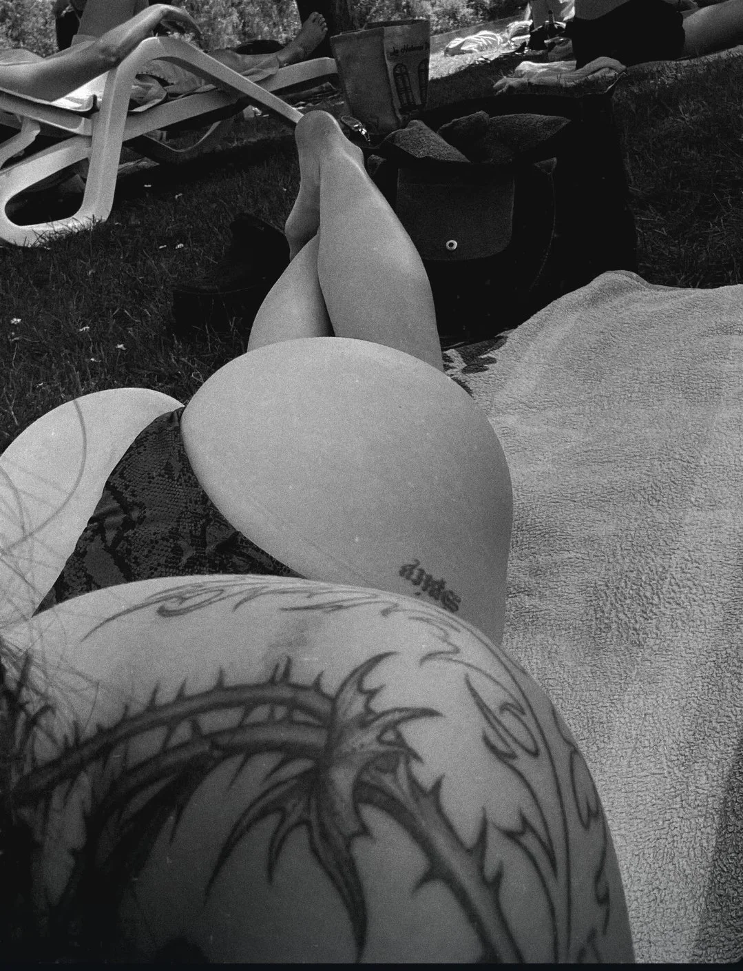 Sexy girl likes to tease nicely main image